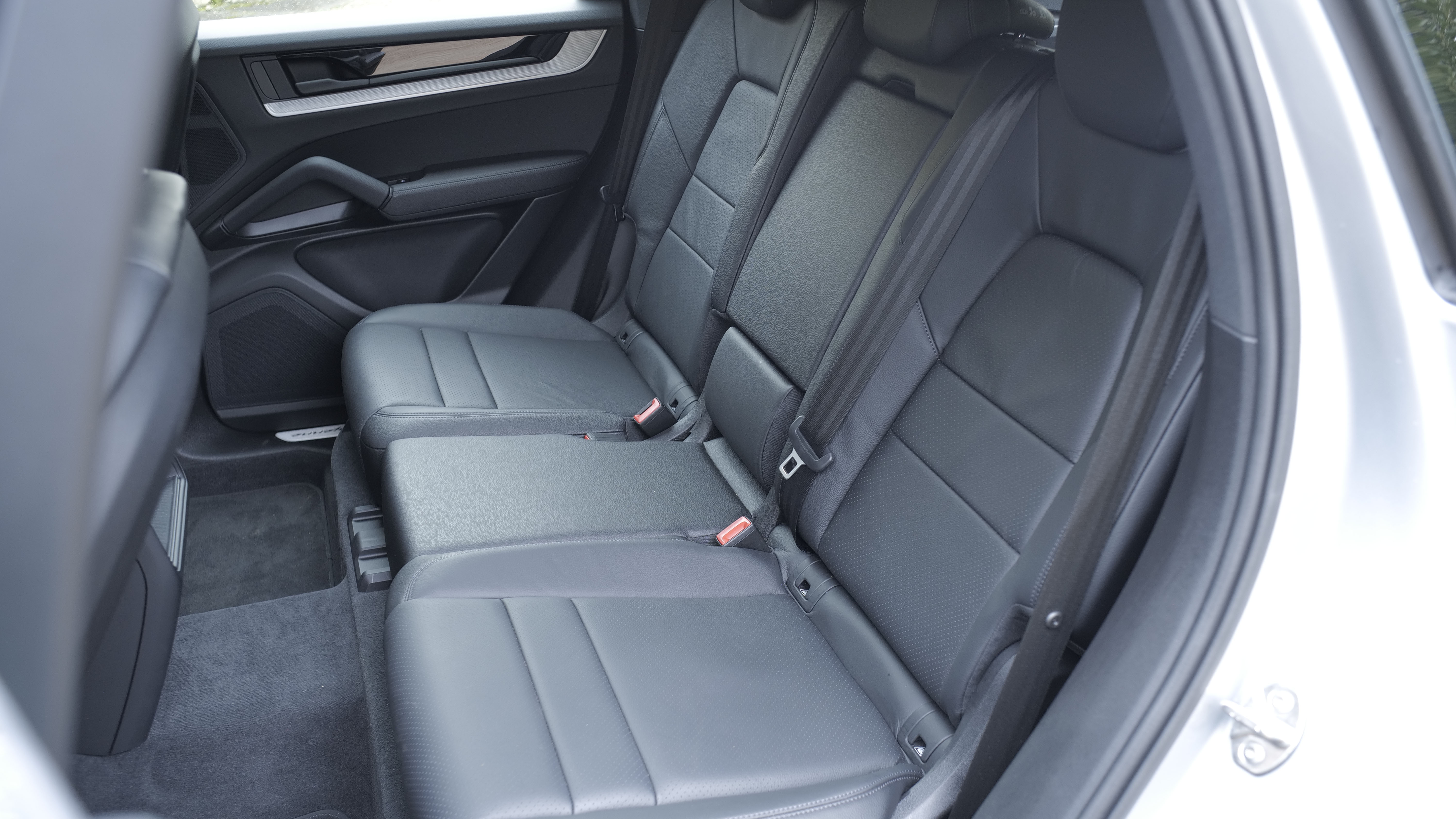 PORSCHE CAYENNE ESTATE E-Hybrid 5dr Tiptronic S